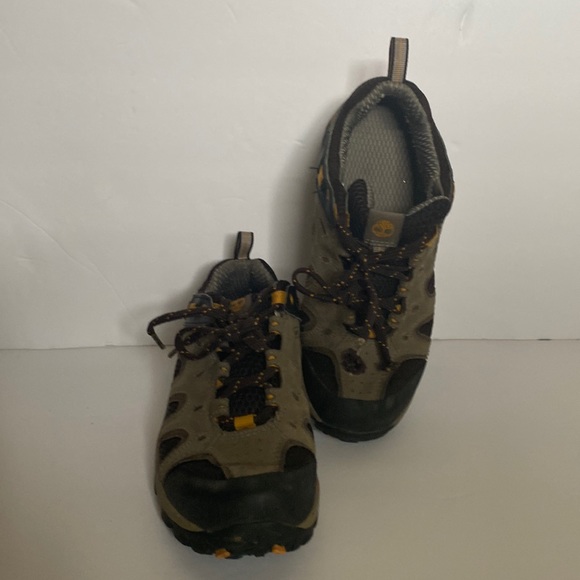 Timberland genuine leather size 3 young Good condition Membrane Shoes Vibram - Picture 2 of 12